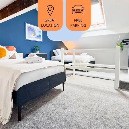Holiday home Comfortable 3-bedroom Getaway With 4 Beds & 1 Bath *